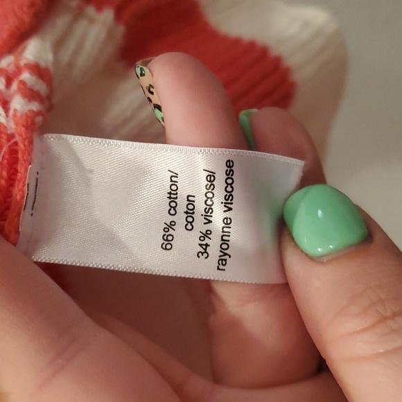 2/$10 Maurice's medium Knitt Top - Picture 3 of 3